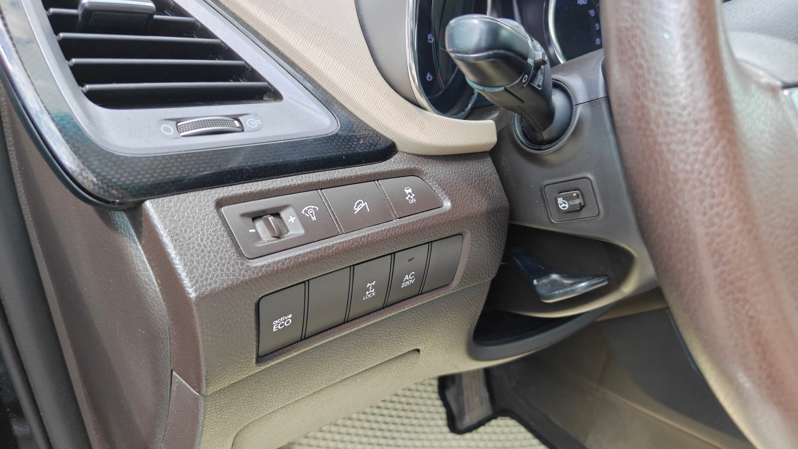Hyundai Santa Fe 2014 мініатюра 13